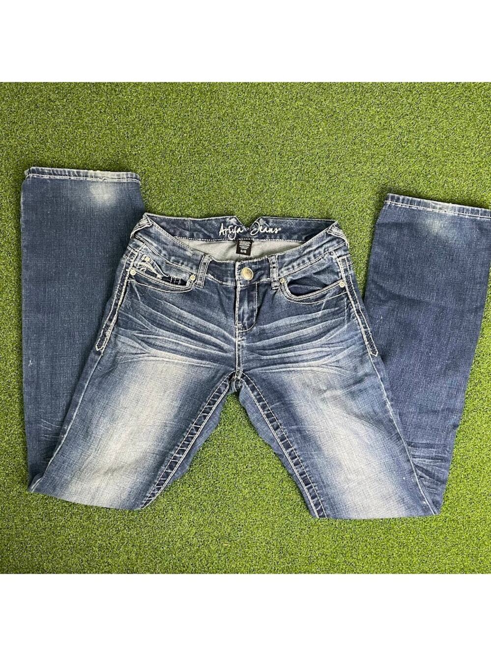 Vintage Y2K 2000s Ariya Jeans Dark Wash Bootcut Distressed Jeans Sz 5/6